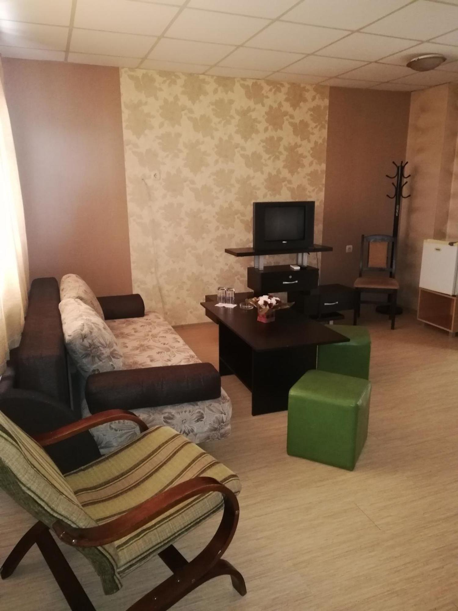 Хотелски Комплекс Родина Mizara Room photo